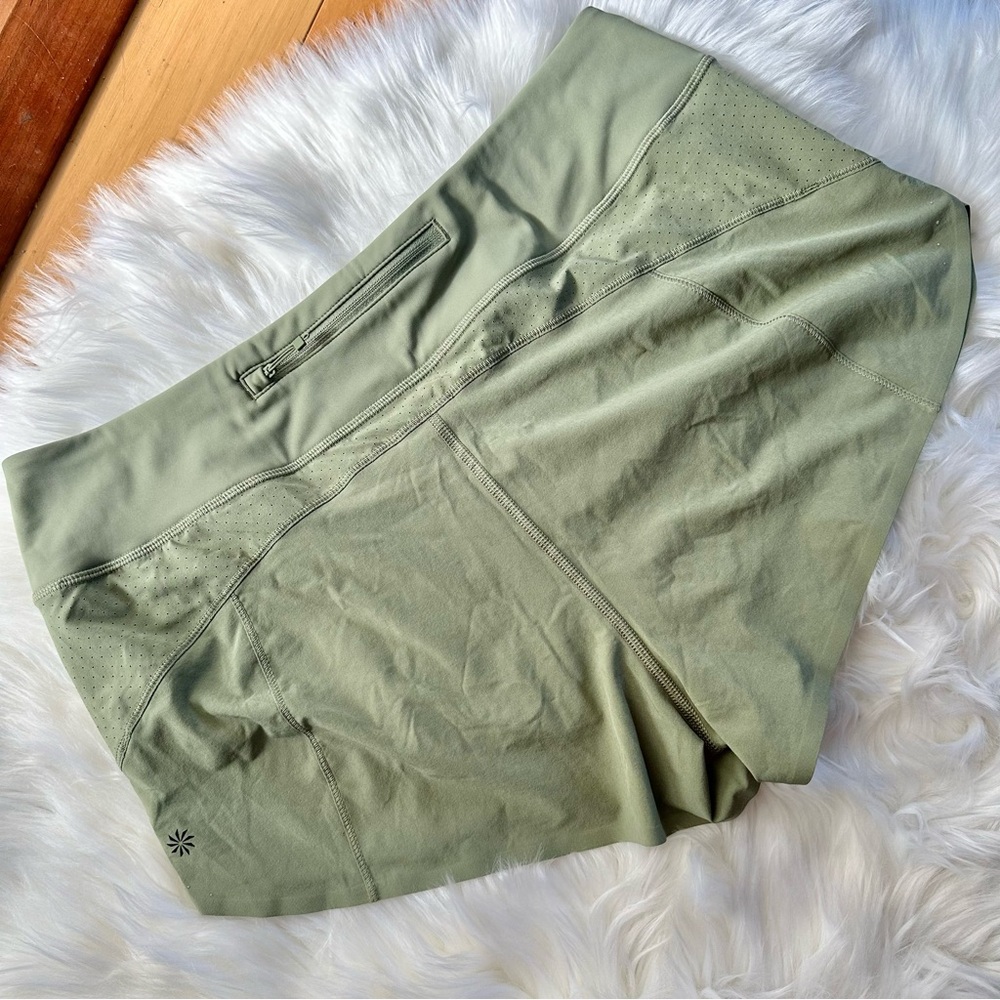 NWT Athleta Run with It 3.5” Short Size Large - Picture 2 of 5